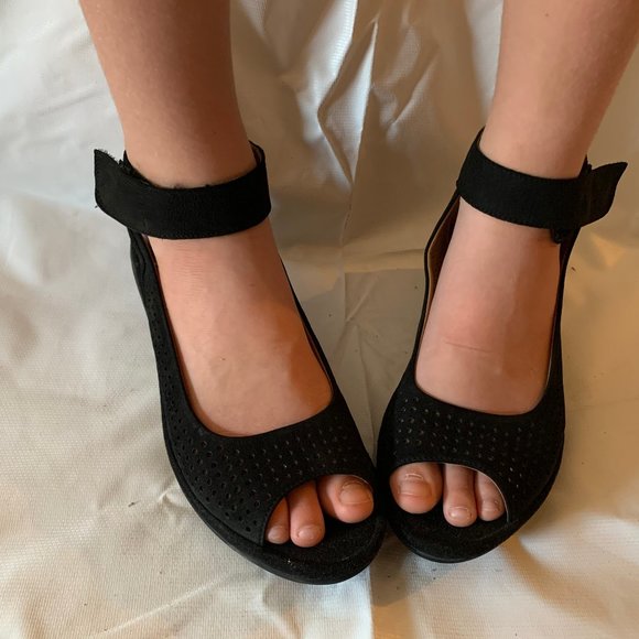 Reedly shop salene clarks